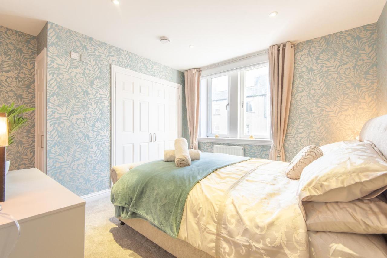 Bright, Fresh, Renovated 3 Bedroom Apartment In The Heart Of Montrose Angus Eksteriør bilde