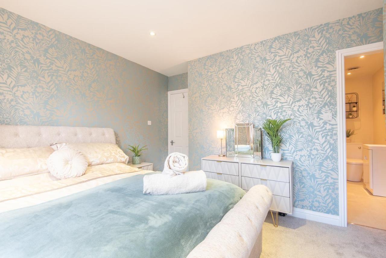 Bright, Fresh, Renovated 3 Bedroom Apartment In The Heart Of Montrose Angus Eksteriør bilde